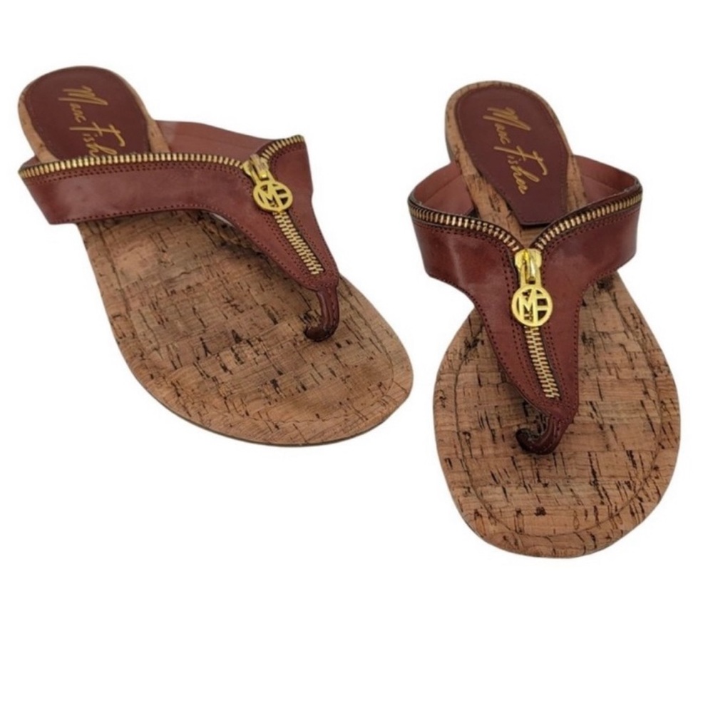 Marc Fisher Size 8 M Meghan Women’s Leather Thong Gold Zipper Sandals